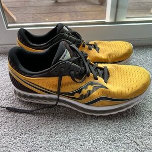Saucony Mens Kinvara 11 size 9.5